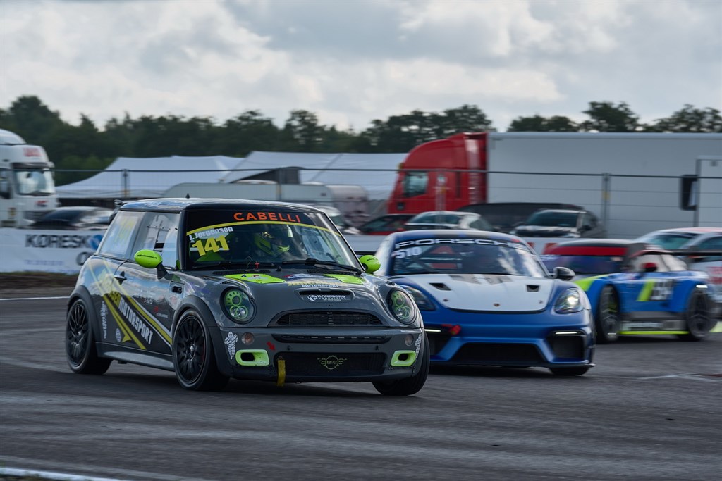 Fra Mini til Mercedes.
(Foto: Stumpphoto)